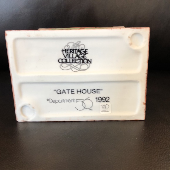 NIB Dept.56 Gate House Heritage Village - Picture 6 of 8